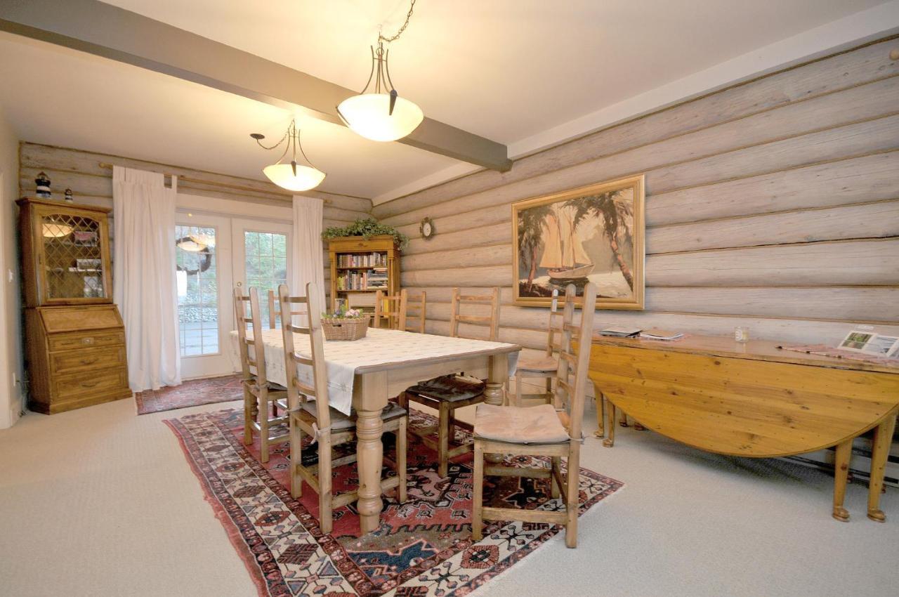 The Lodge At Weir'S Beach Metchosin Extérieur photo