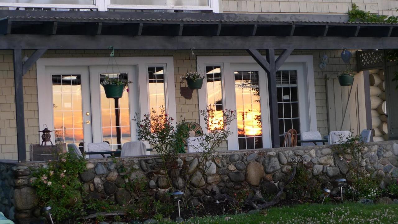 The Lodge At Weir'S Beach Metchosin Extérieur photo